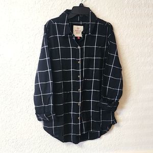 Perfect Shirt M in Black with white stripes in gently worn condition.